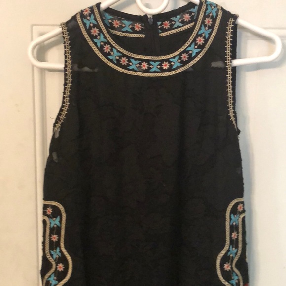 Chicwish Embroidered Floral Sleeveless Black Overlay Dress - Picture 5 of 13